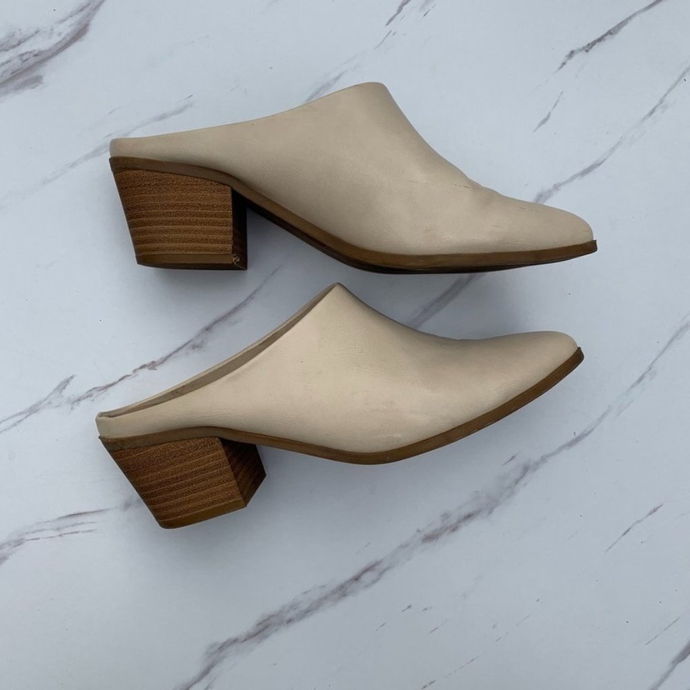 Almond toe mules with low heel